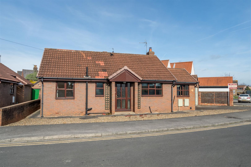 Property photo: manor farm close-15.jpg