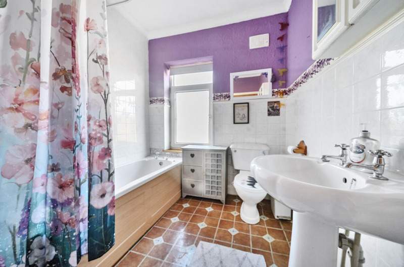 Property photo: 12-6822253ee6fda-1290822-ARW-12_1.jpg