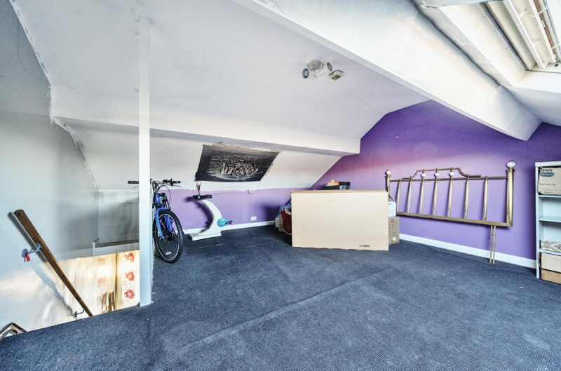 Property photo: 16-6822254f107ce-1290822-ARW-16.jpg