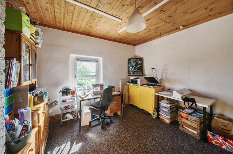 Property photo: 1289979-19-68276febcd833-ARW..jpg