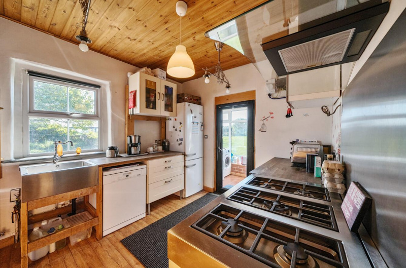 Property photo: 1289979-11-68276f9d0f5d2-ARW..jpg