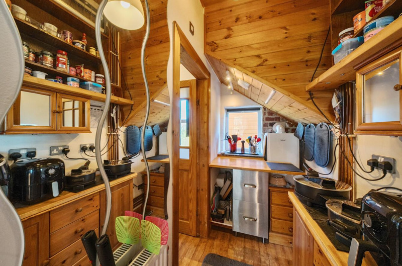 Property photo: 1289979-12-68276fbba44e4-ARW..jpg
