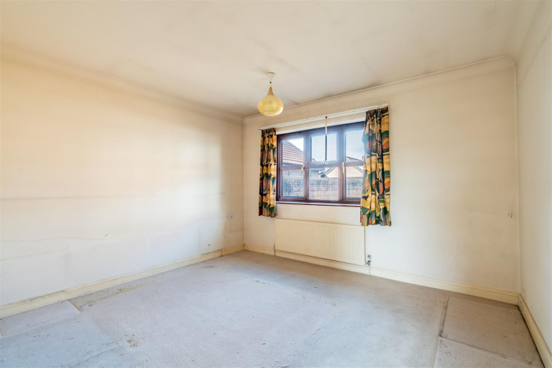 Property photo: manor farm close-5.jpg