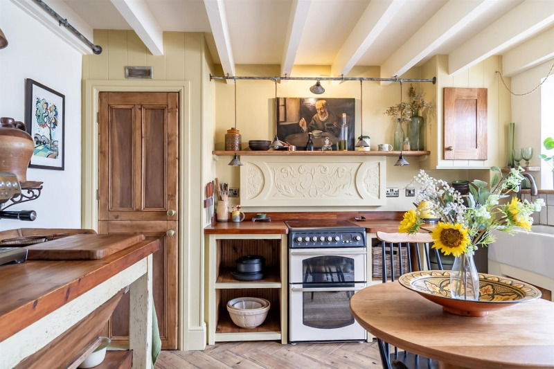 Property photo: Kitchen