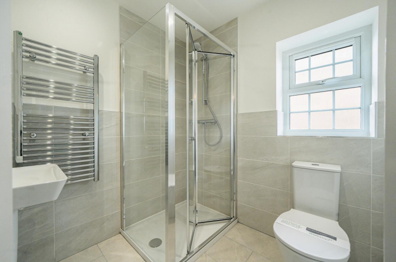 Property photo: Cawood ensuite.jpg