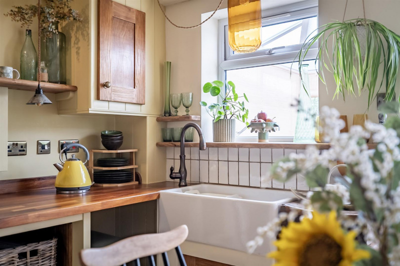 Property photo: kitchen