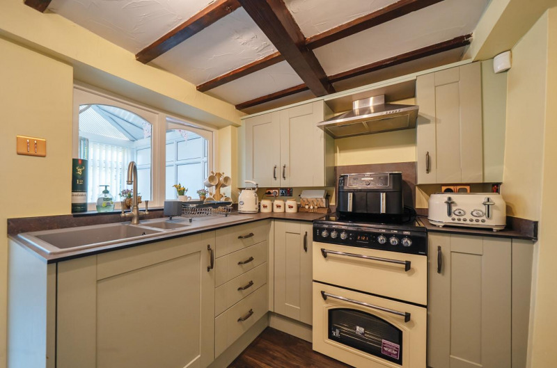 Image #13 for Patterson's Cottages, Chapel Haddelsey