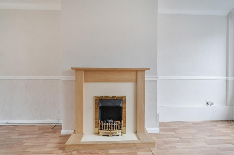 Property photo: 1422593-2-69aae4f487f81.jpg