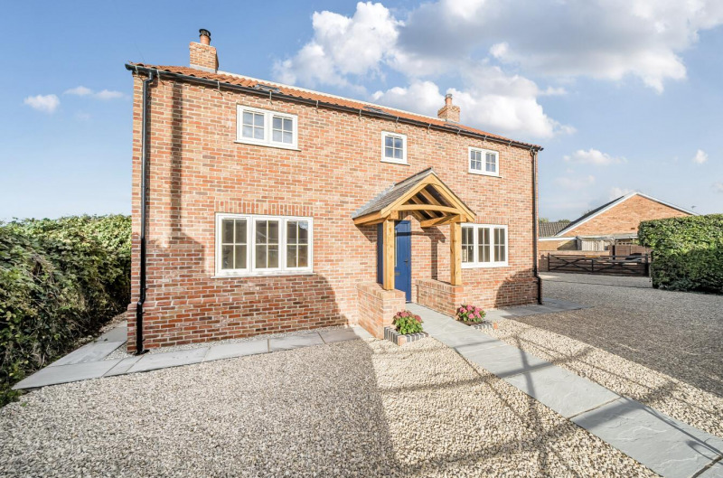 Property photo: 1346701-25-68c99813bd7e2.jpg