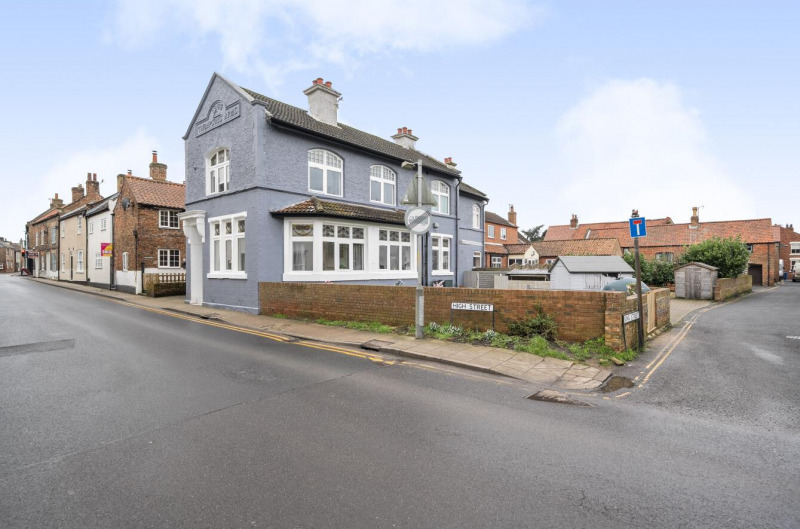 High Street, Cawood,